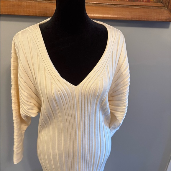 Maeve By Anthropologie Maris Midi V-Neck Sweater Dress Back Split Cream Size M - Picture 4 of 12